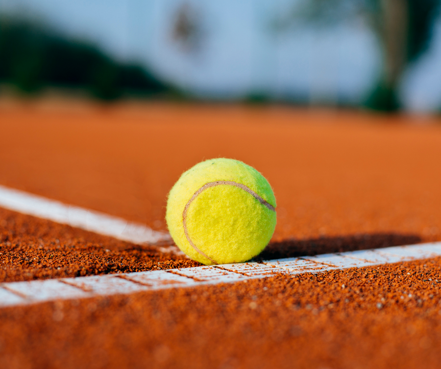 🎾 Roland Garros: A Love Letter to Clay, Chaos, and Very French Vibes 🎾